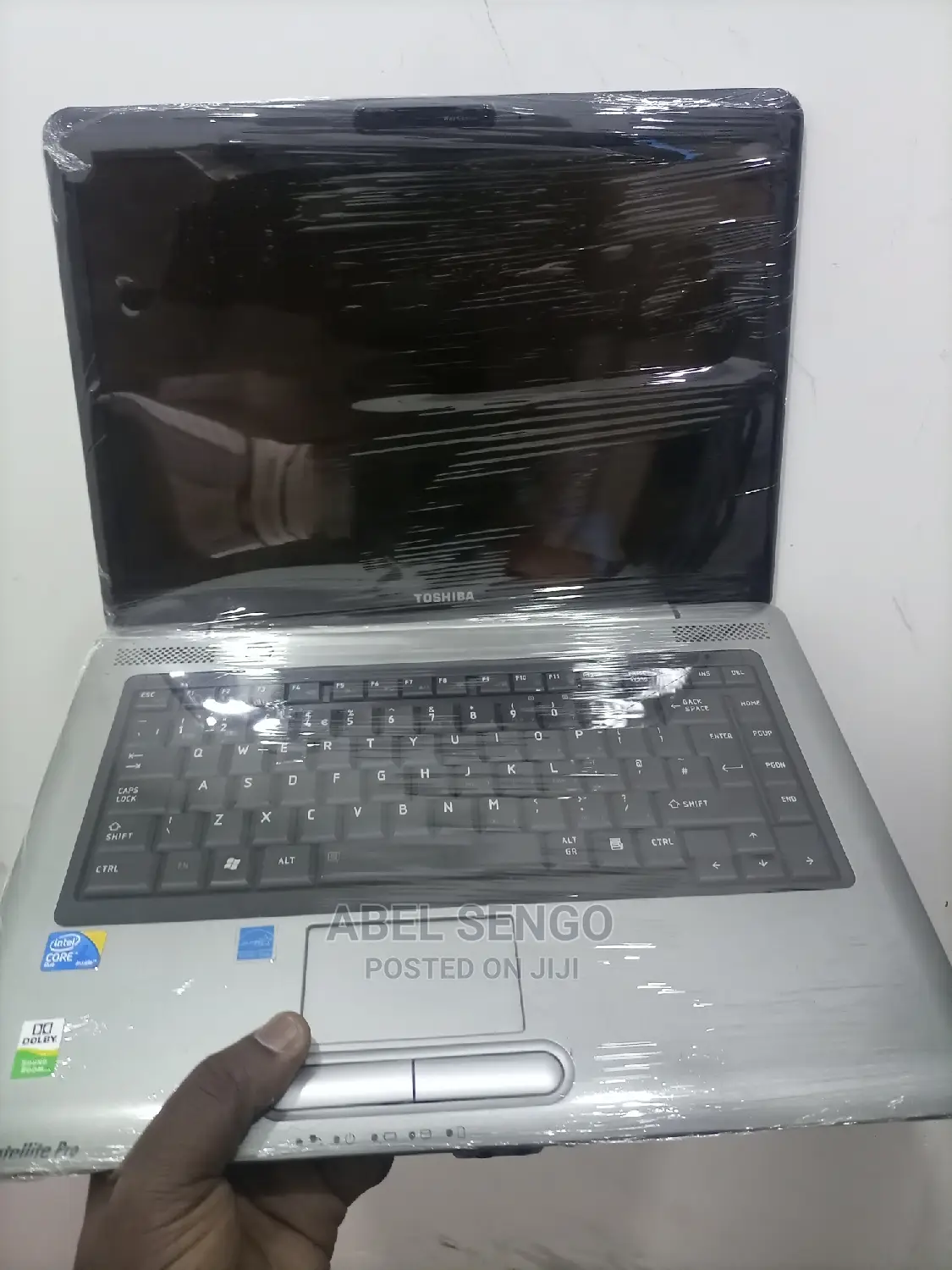 Laptop Toshiba Satellite C655 4GB Intel Core 2 Duo HDD 320GB
