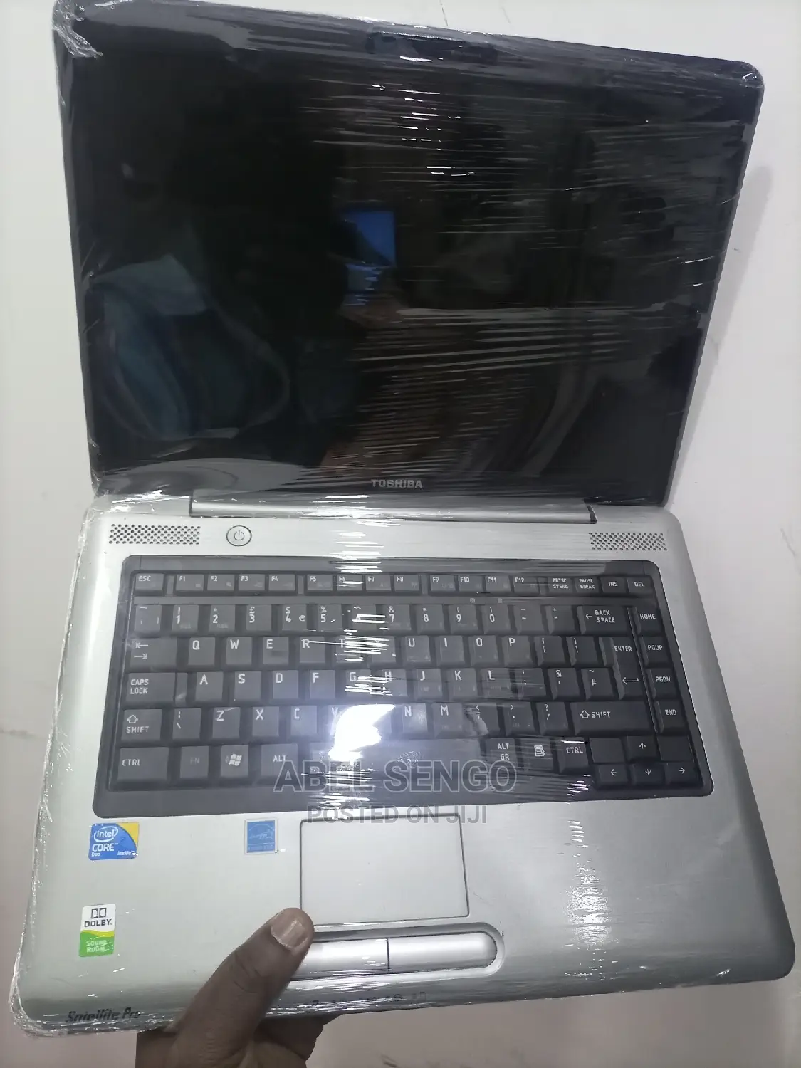 Laptop Toshiba Satellite C655 4GB Intel Core 2 Duo HDD 320GB