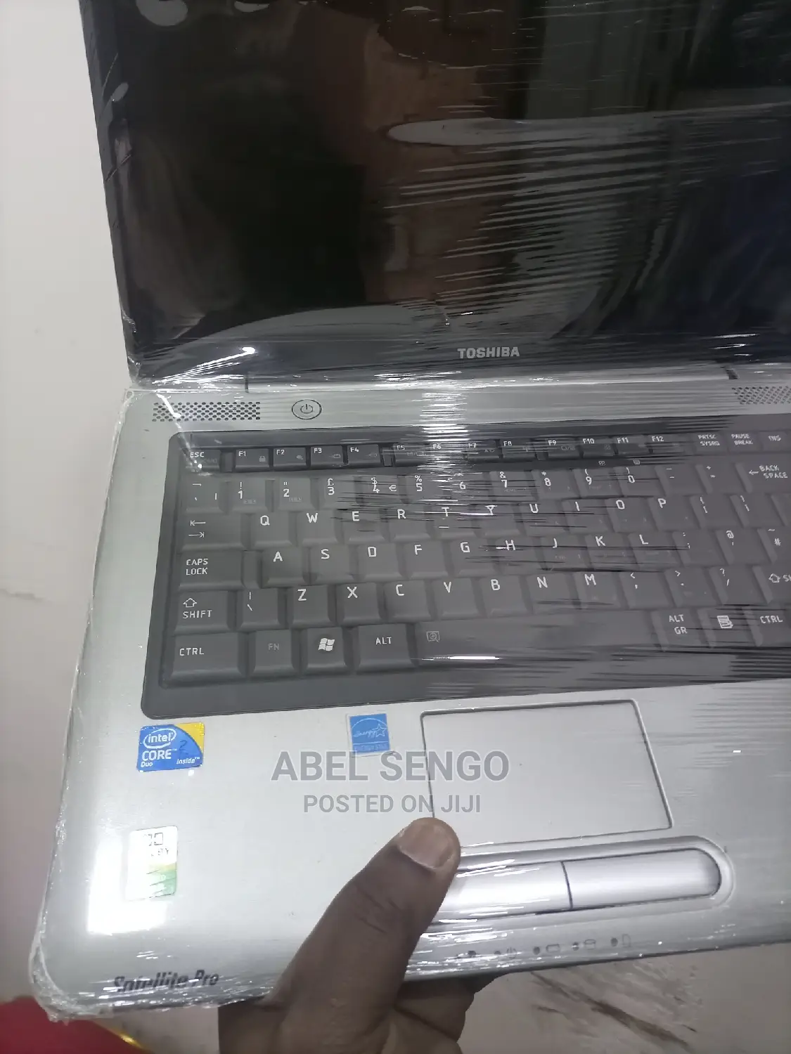 Laptop Toshiba Satellite C655 4GB Intel Core 2 Duo HDD 320GB
