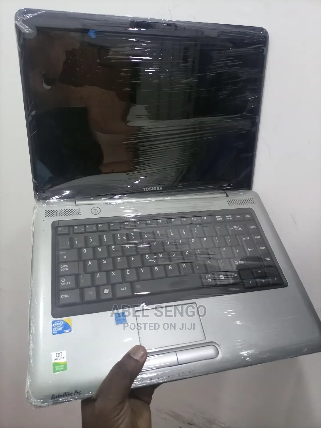 Laptop Toshiba Satellite C655 4GB Intel Core 2 Duo HDD 320GB
