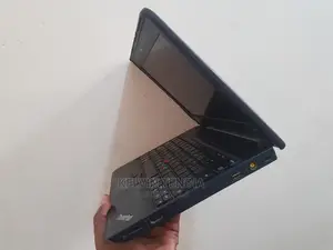 Laptop Lenovo ThinkPad X131e 4GB Intel Celeron HDD 320GB