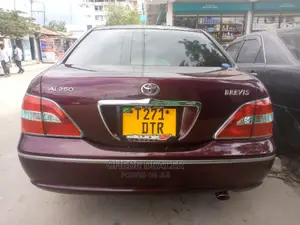 Toyota Brevis 2004 Pink