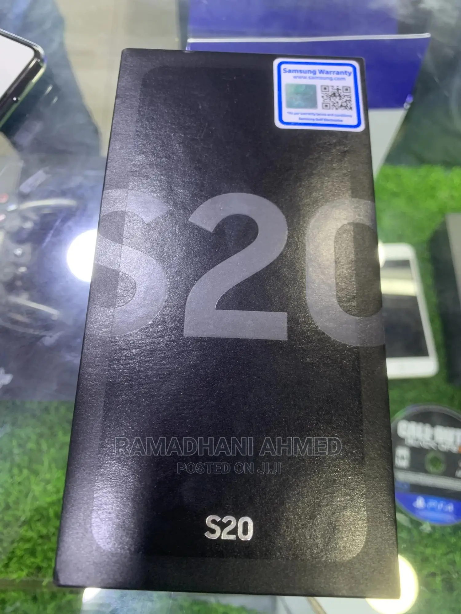 New Samsung Galaxy S20 128 GB Black