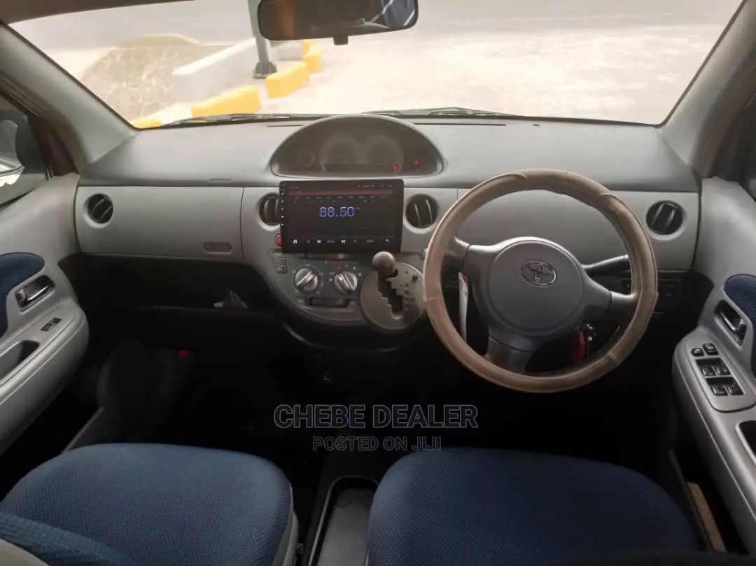 Toyota Sienta 1.5 AWD 2005 Silver