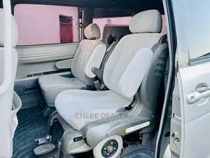 Toyota Noah 2.0 AWD (8 Seater) 2003 Silver