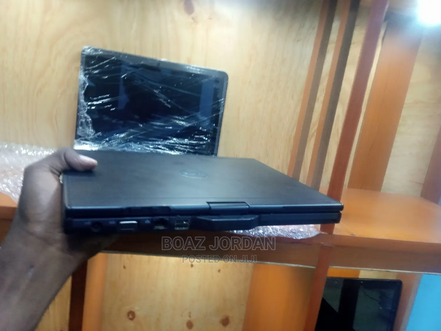 Laptop Dell Latitude 3180 4GB Intel Core 2 Duo HDD 500GB