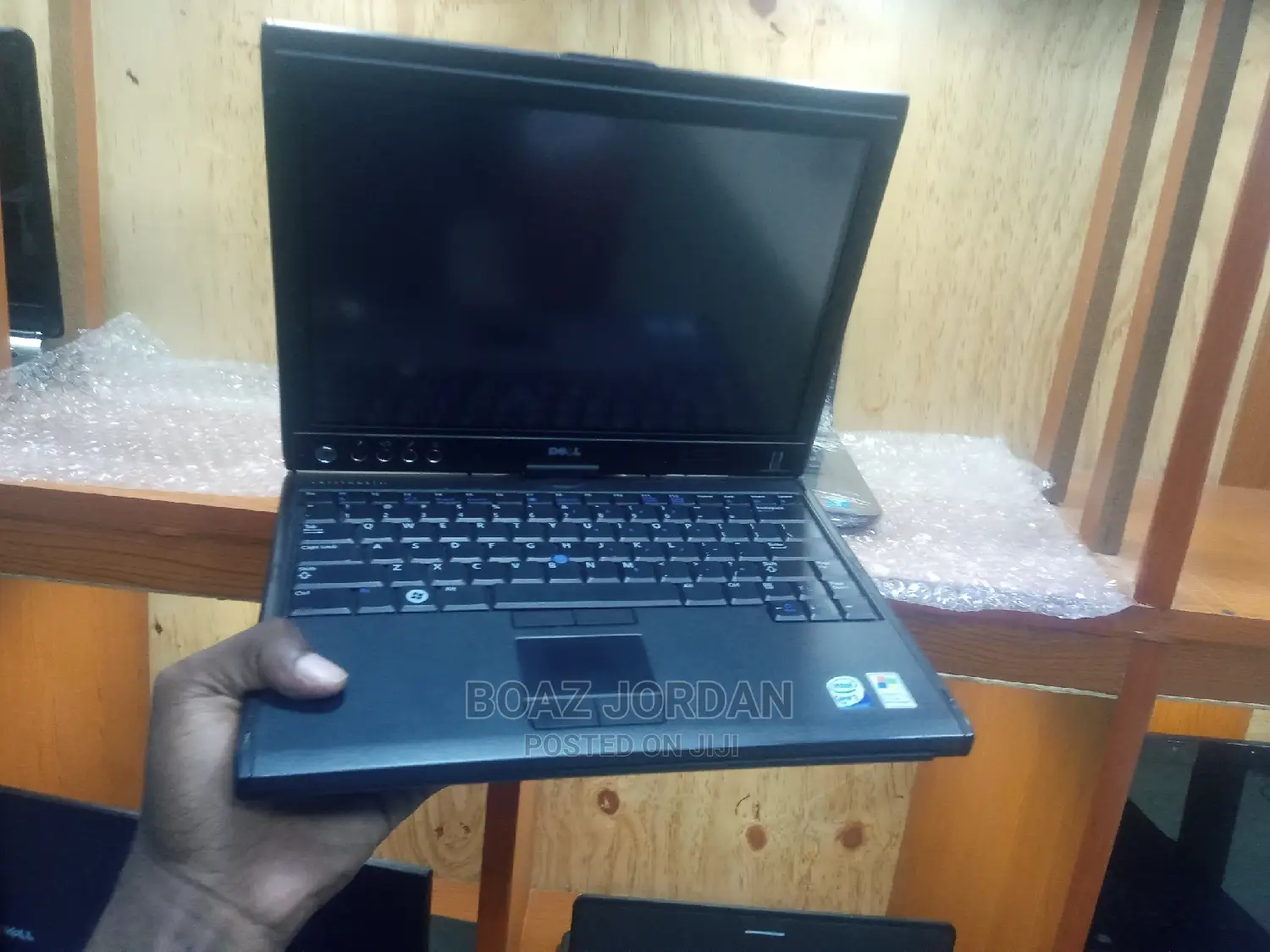 Laptop Dell Latitude 3180 4GB Intel Core 2 Duo HDD 500GB