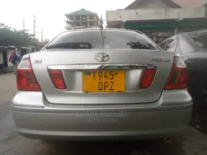 Toyota Premio 2004 Silver