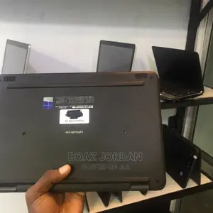 Laptop Dell Latitude 3180 4GB Intel Core 2 Duo HDD 500GB