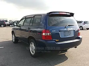 Toyota Kluger 2004 Blue