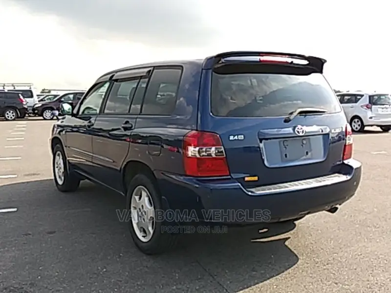Toyota Kluger 2004 Blue