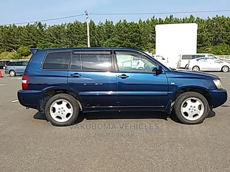 Toyota Kluger 2004 Blue