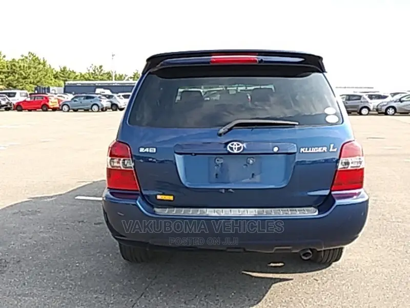 Toyota Kluger 2004 Blue