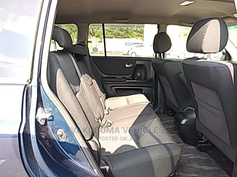 Toyota Kluger 2004 Blue