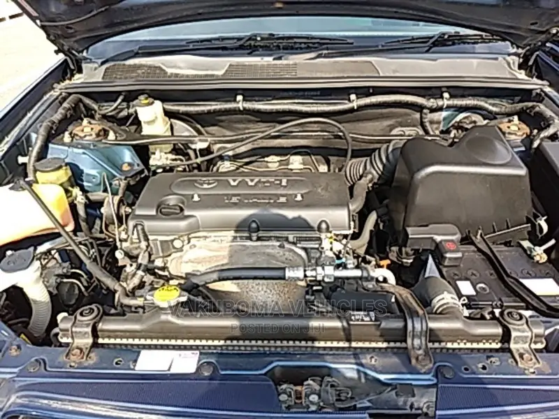 Toyota Kluger 2004 Blue