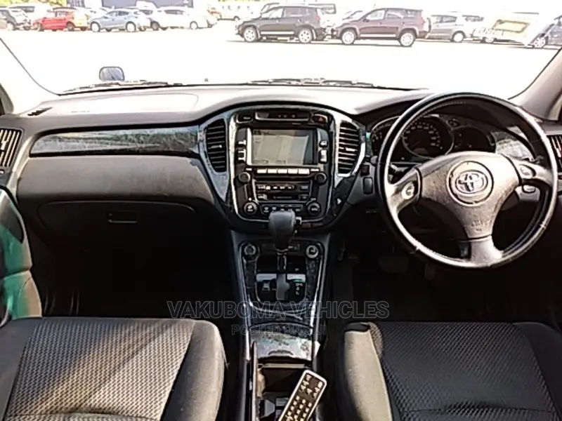 Toyota Kluger 2004 Blue