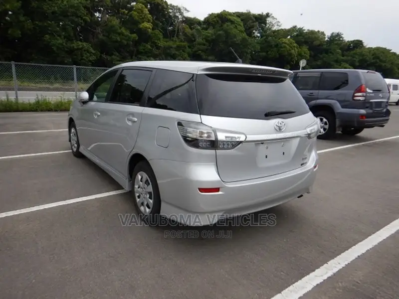 Toyota Wish 2015 Silver