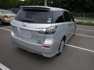 Toyota Wish 2015 Silver