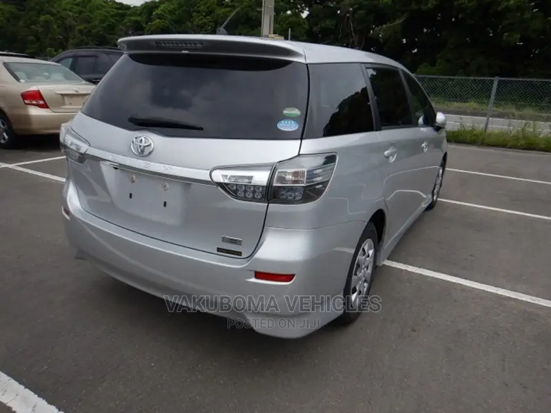 Toyota Wish 2015 Silver