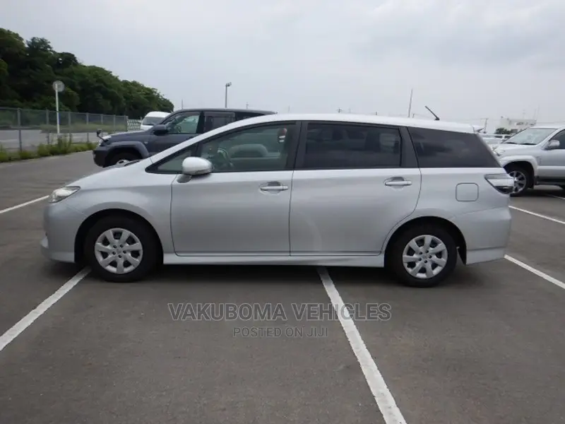 Toyota Wish 2015 Silver