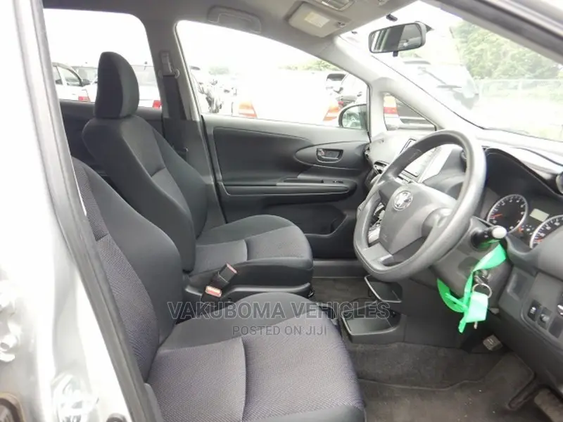 Toyota Wish 2015 Silver