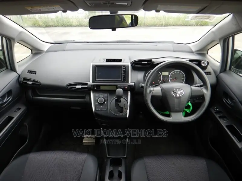 Toyota Wish 2015 Silver