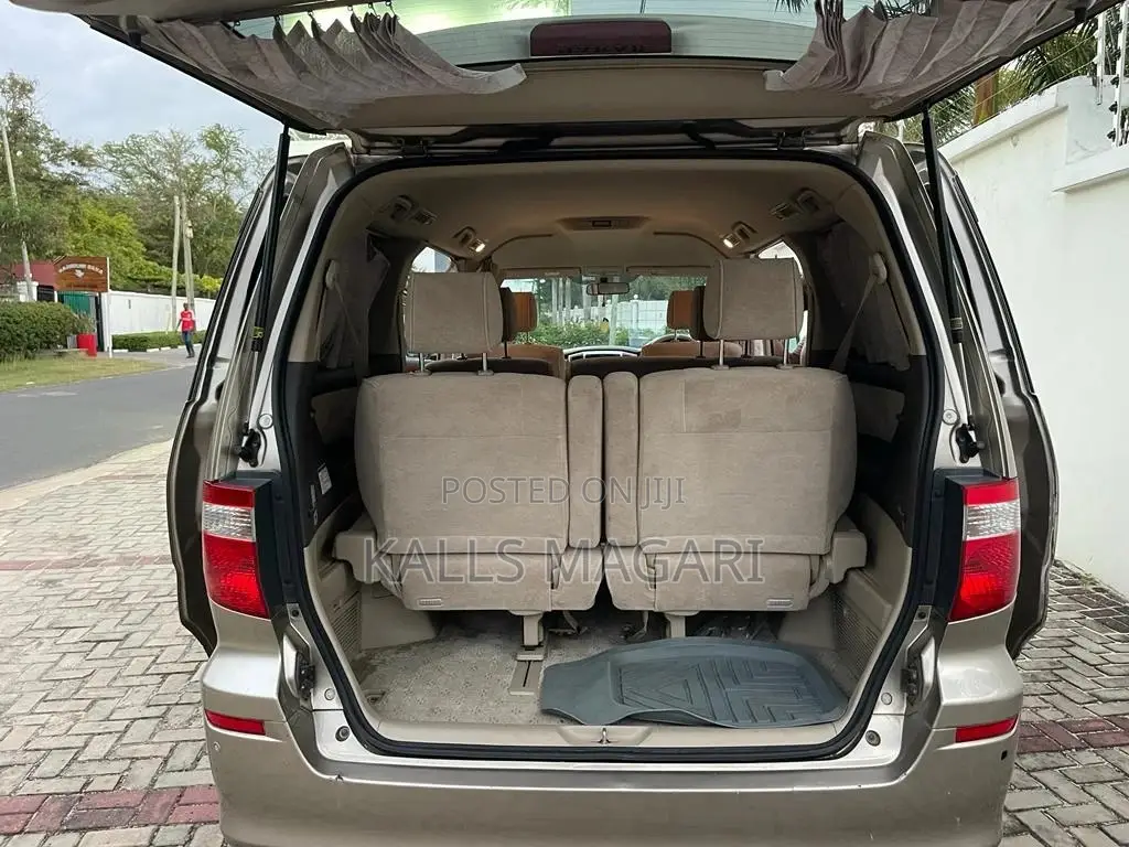 Toyota Alphard 2004 Beige