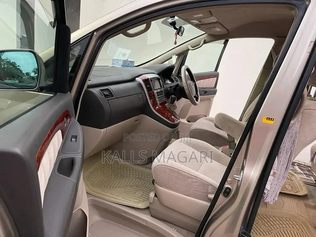 Toyota Alphard 2004 Beige
