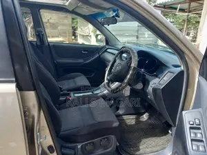 Toyota Kluger 2004 Beige