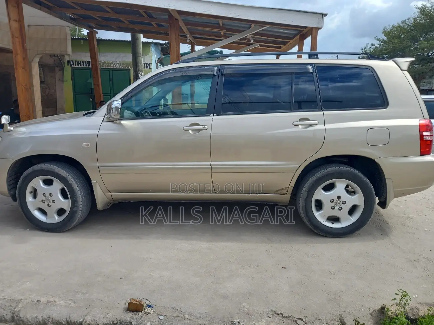 Toyota Kluger 2004 Beige