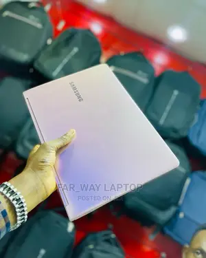 New Laptop Samsung Chromebook Pro 8GB Intel Core I5 SSD 256GB