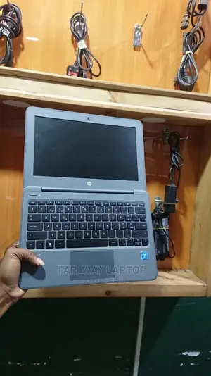 New Laptop HP Stream 11 Pro G4 EE 4GB Intel SSD 60GB