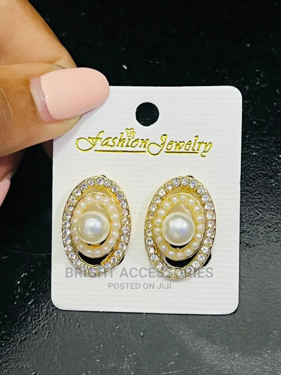 Hereni/ Earrings