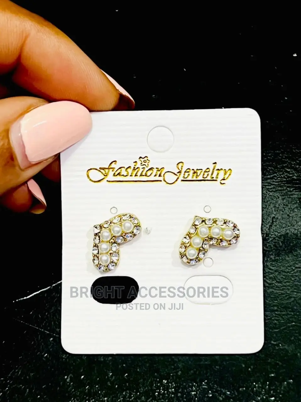 Hereni/ Earrings