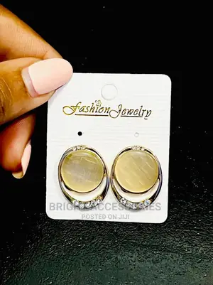Hereni/ Earrings