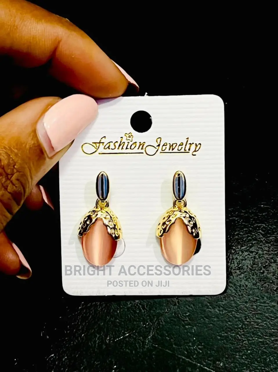 Hereni/ Earrings
