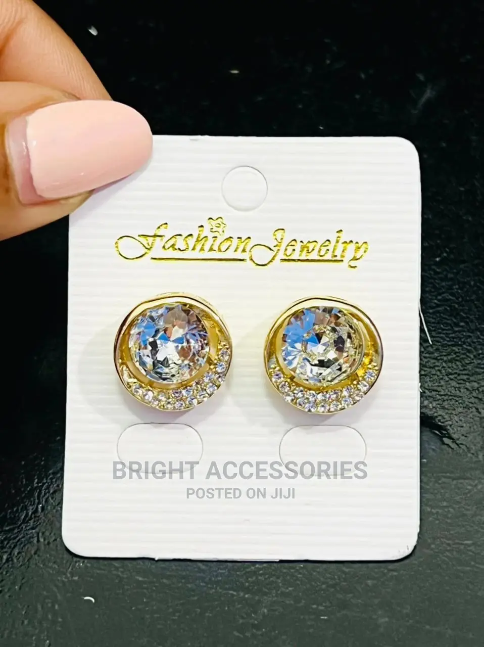 Hereni/ Earrings