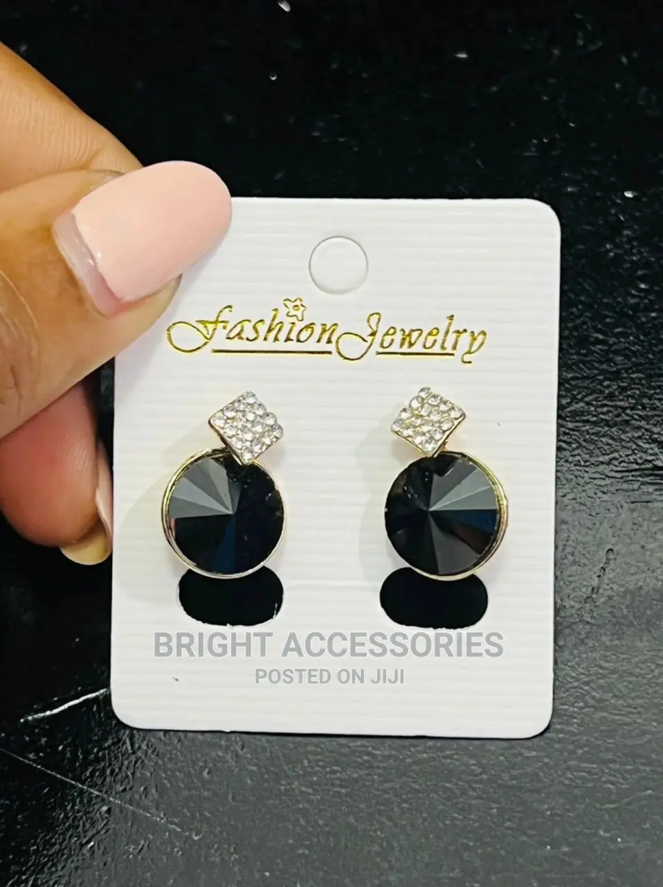 Hereni/ Earrings