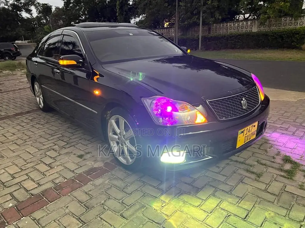 Toyota Crown 2007 Black