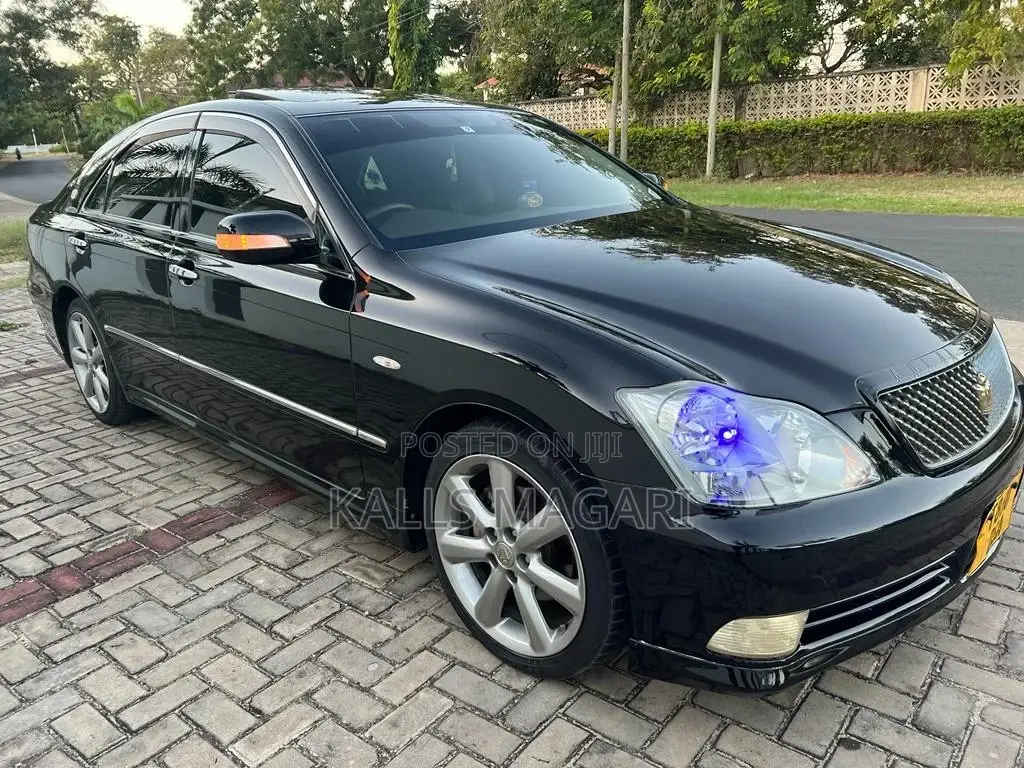Toyota Crown 2007 Black