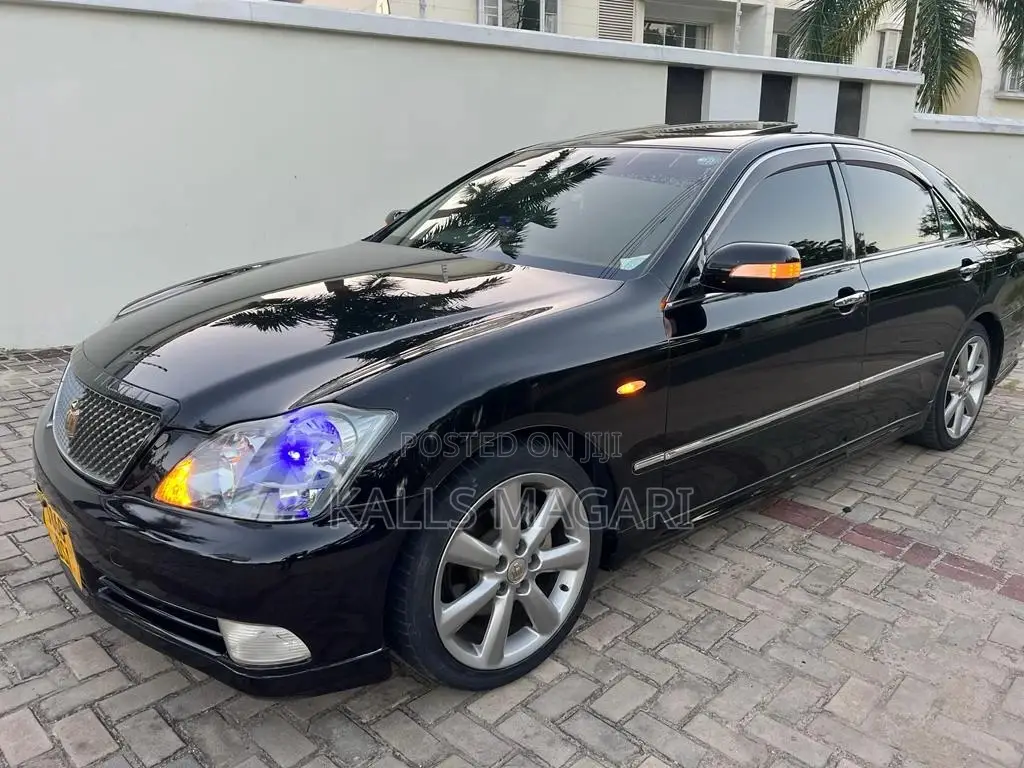 Toyota Crown 2007 Black