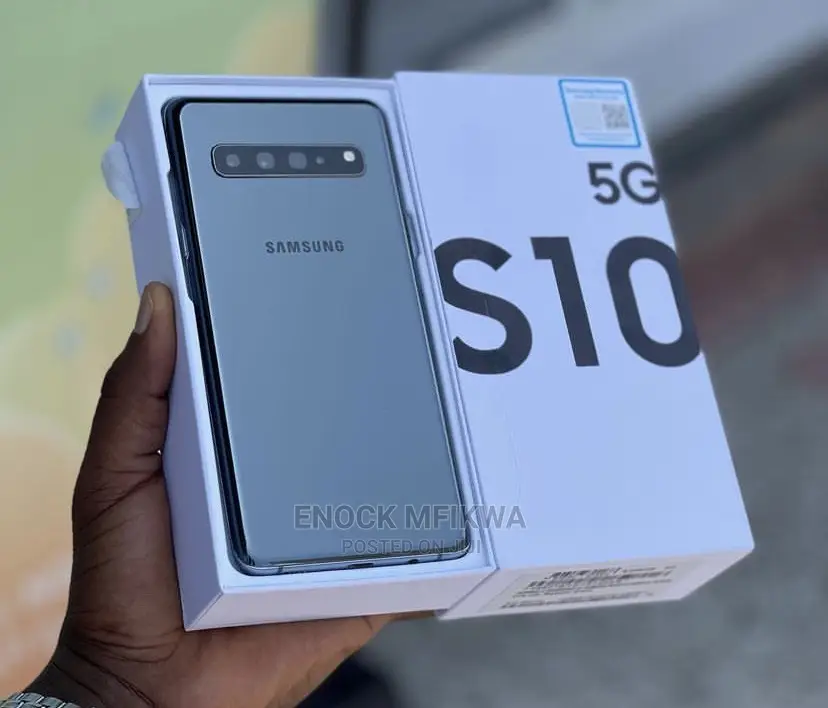 New Samsung Galaxy S10 5G 256 GB Silver