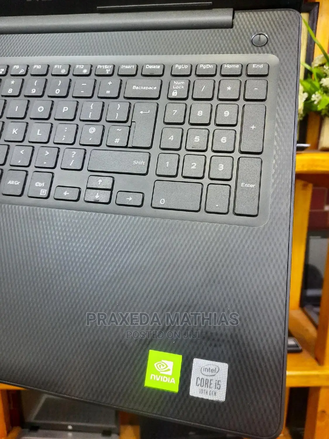 New Laptop Dell Inspiron 15 3593 8GB Intel Core I5 HDD 1T