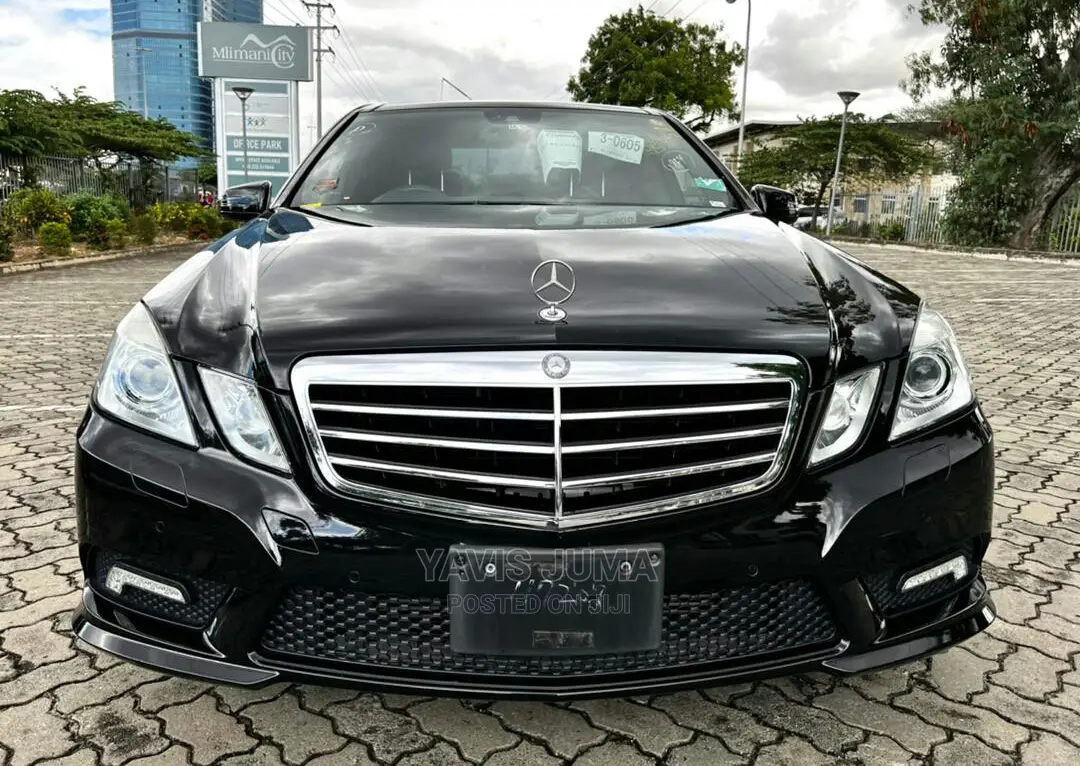 Mercedes-Benz E250 2011 Black