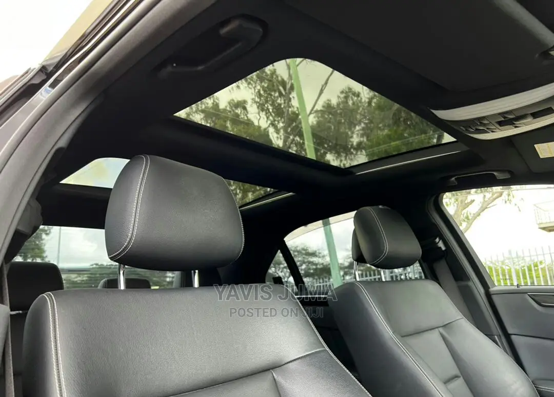 Mercedes-Benz E250 2011 Black
