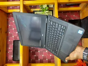 Laptop Dell Latitude 12 E5270 8GB Intel Core I5 SSD 256GB