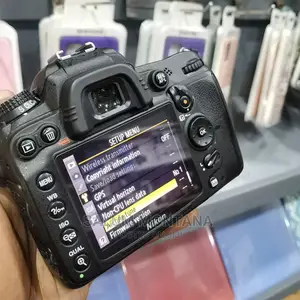 Nikon D7000 Body....