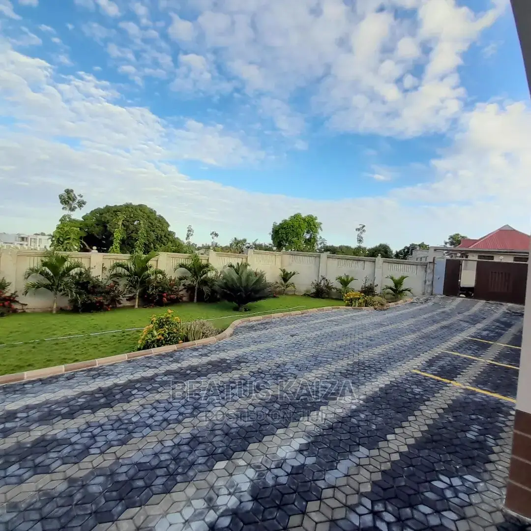 3bdrm Bungalow in Kigamboni Kibada for rent