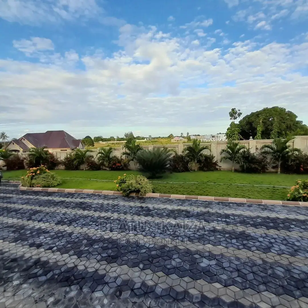 3bdrm Bungalow in Kigamboni Kibada for rent