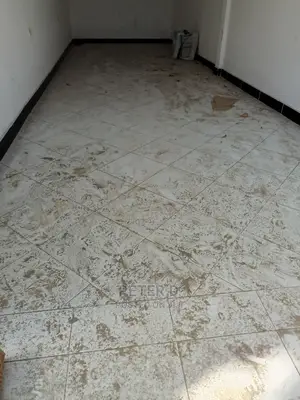 Frame Kubwa Sana